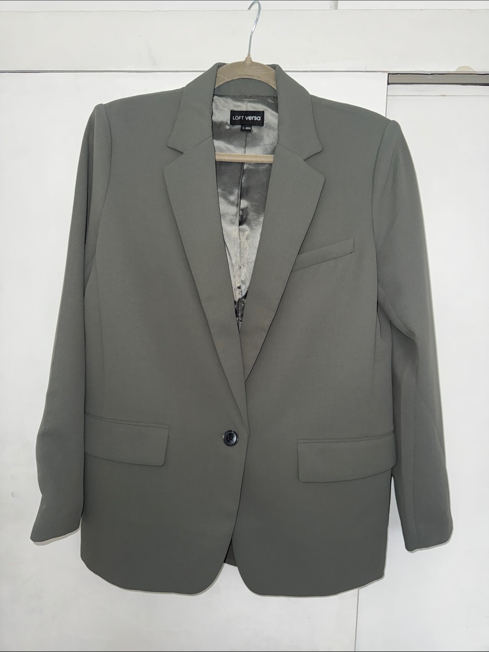 LOFT Versa olive green blazer size 0